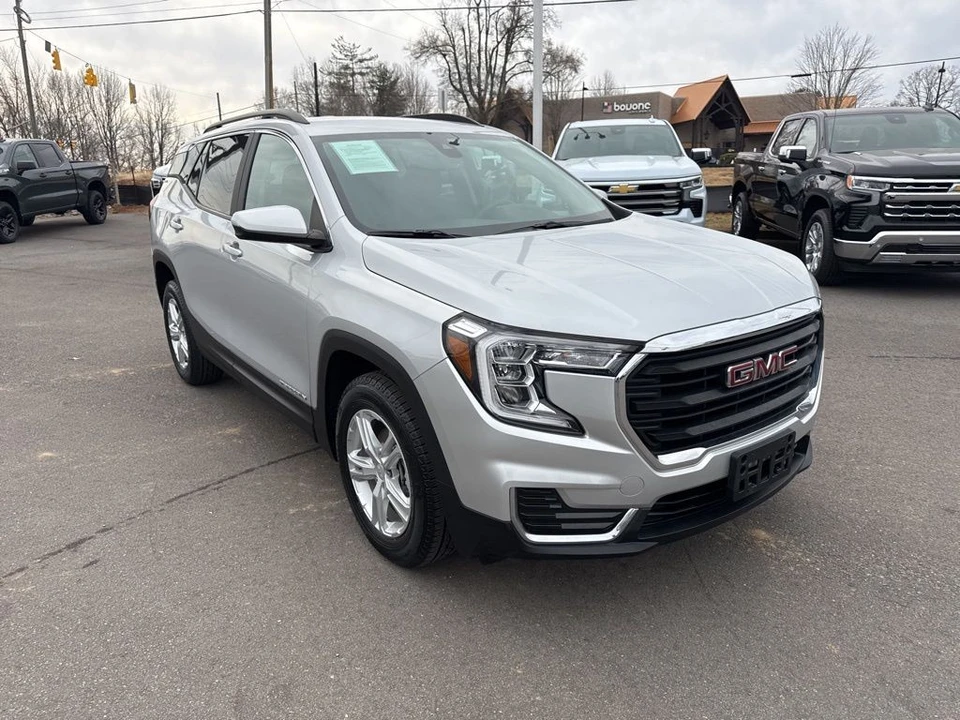 2022 GMC Terrain - Image 7 of 12