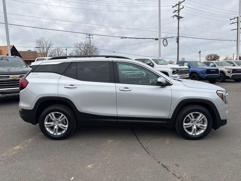 2022 GMC Terrain - Image 6 of 12