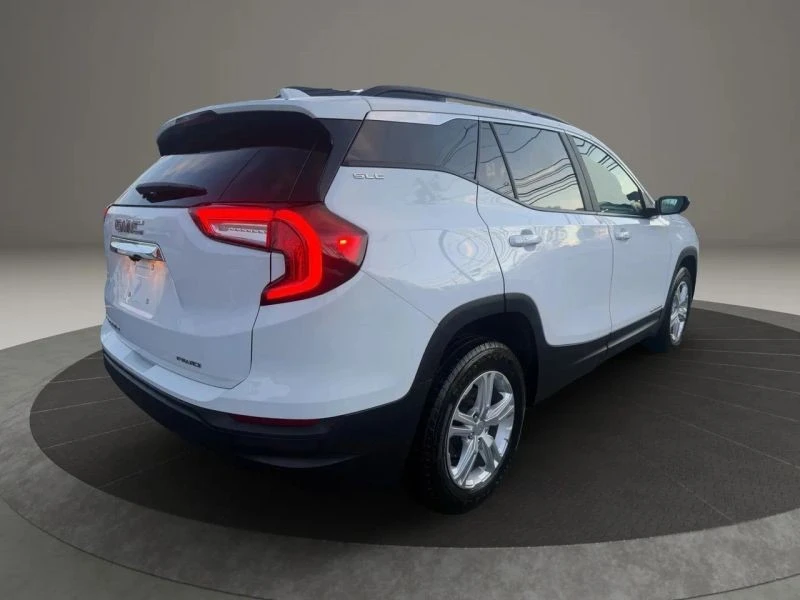 2022 GMC Terrain - Image 5 of 12