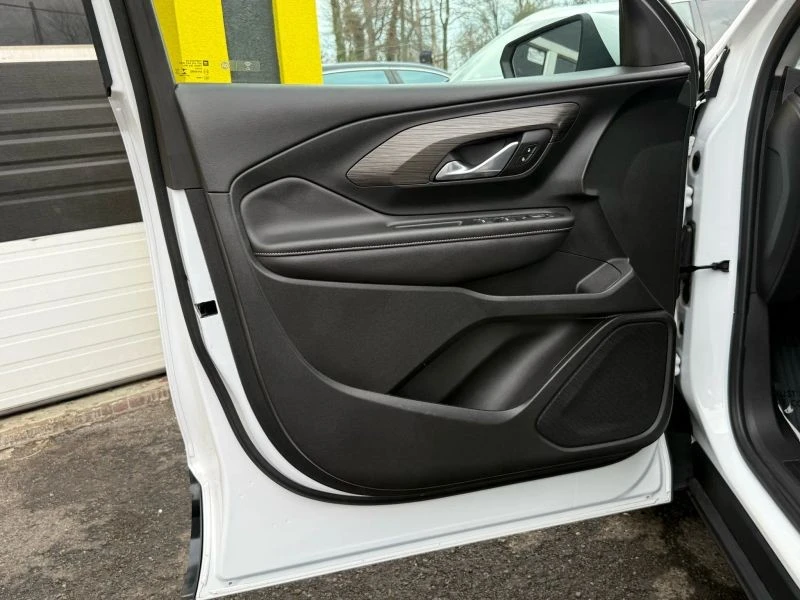 2022 GMC Terrain - Image 7 of 12