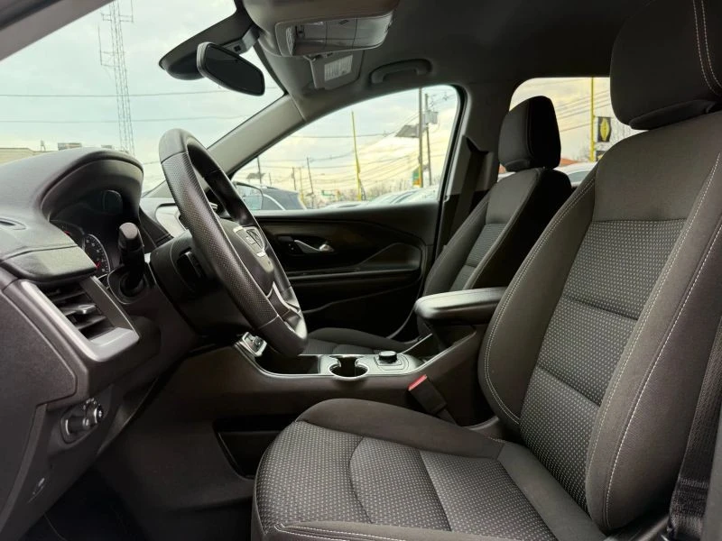 2022 GMC Terrain - Image 8 of 12