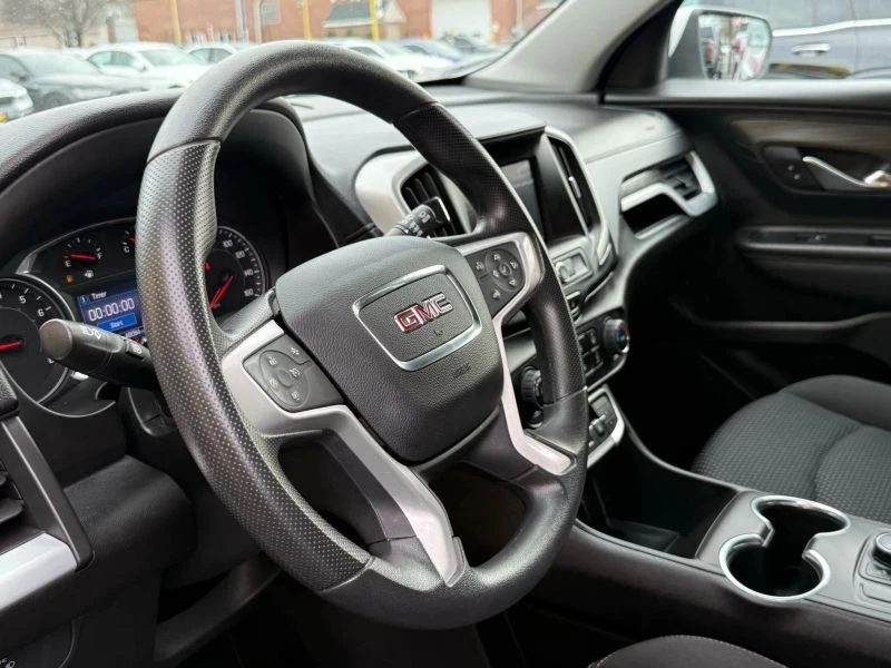 2022 GMC Terrain - Image 9 of 12