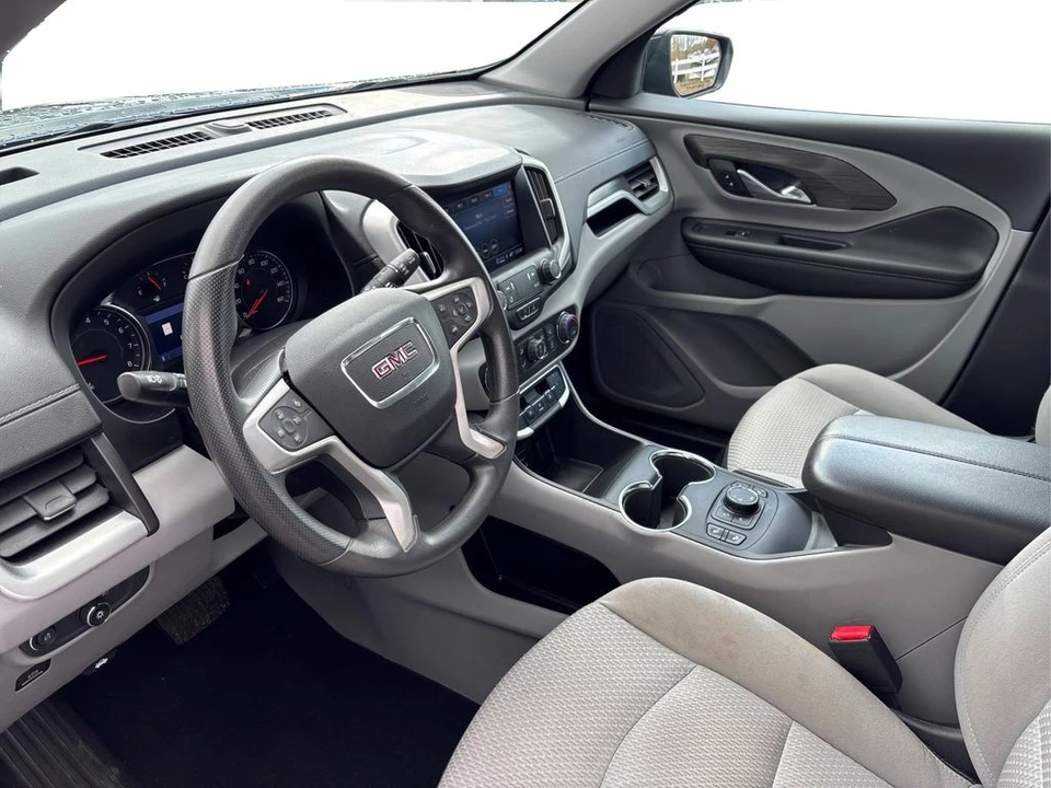 2022 GMC Terrain - Image 9 of 12