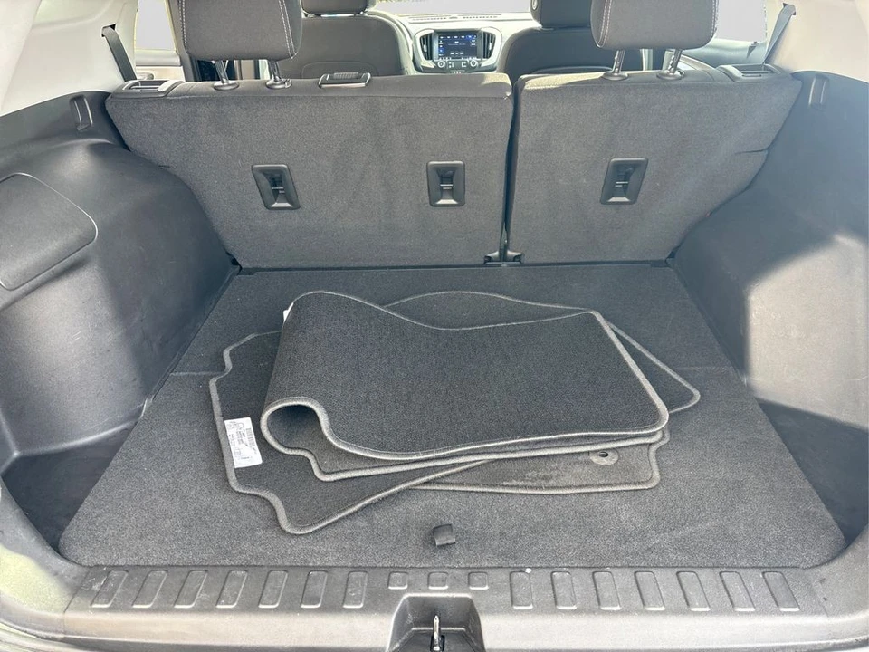 2022 GMC Terrain - Image 11 of 12