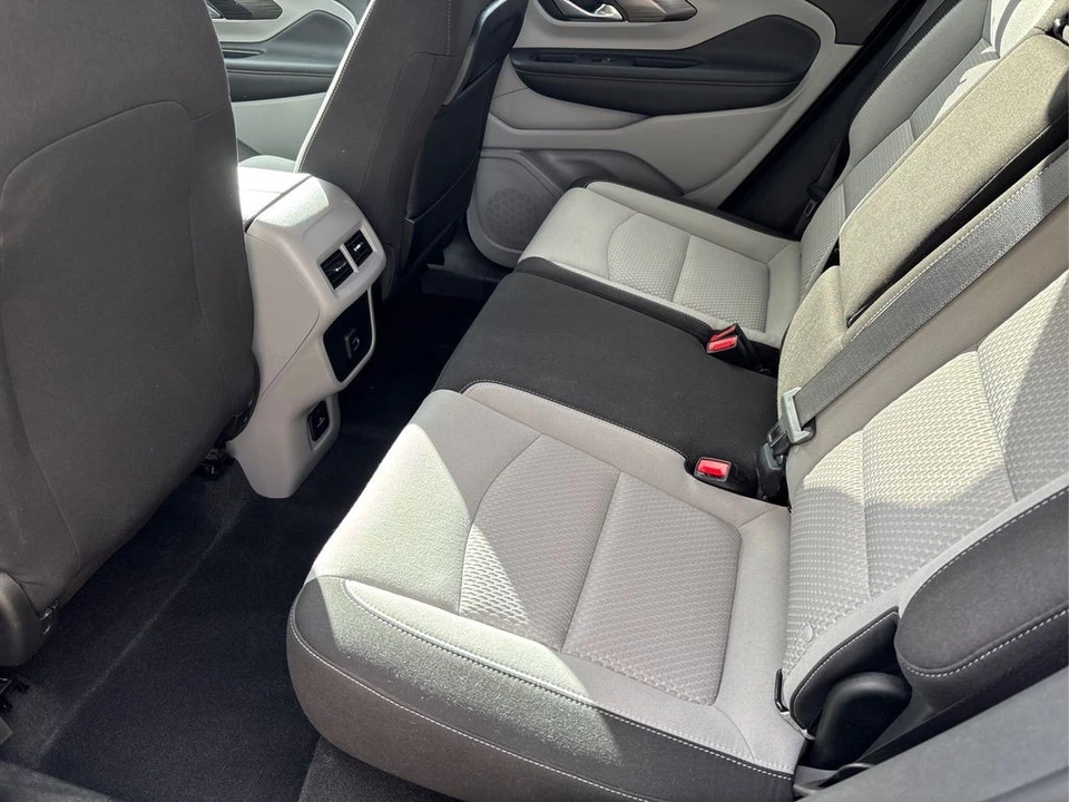 2022 GMC Terrain - Image 10 of 12