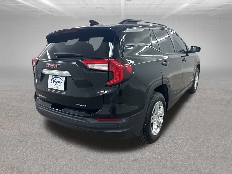 2022 GMC Terrain - Image 13 of 21