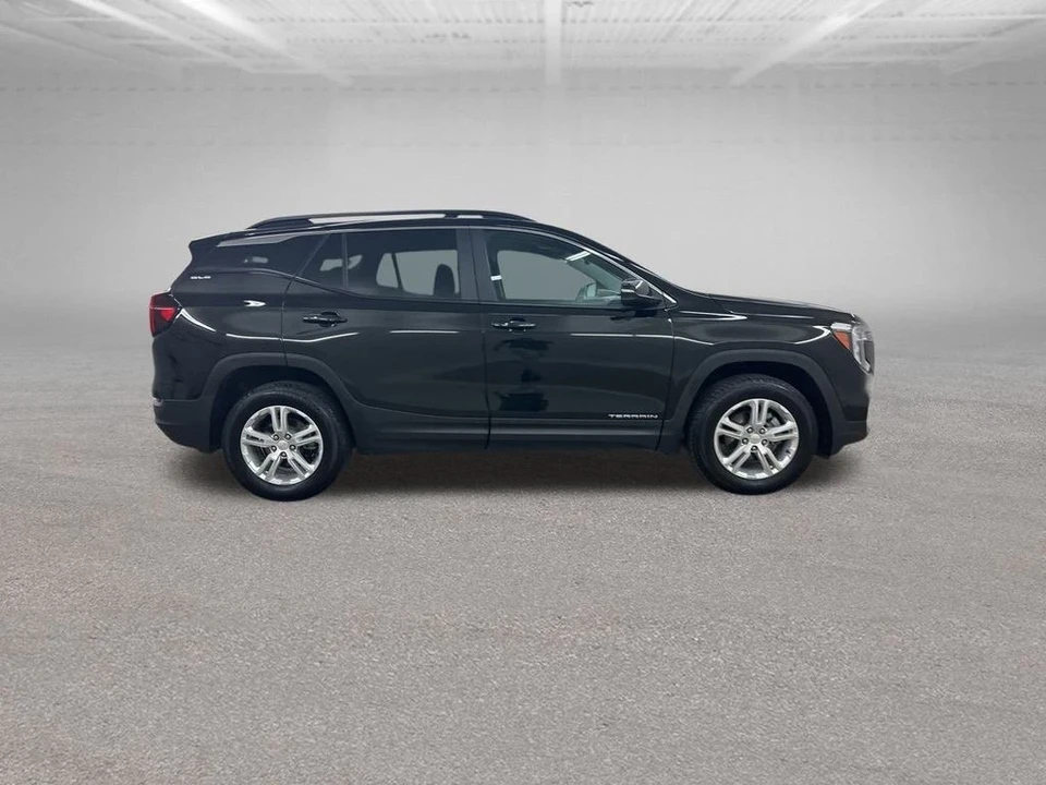 2022 GMC Terrain - Image 14 of 21
