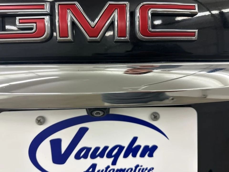 2022 GMC Terrain - Image 16 of 21