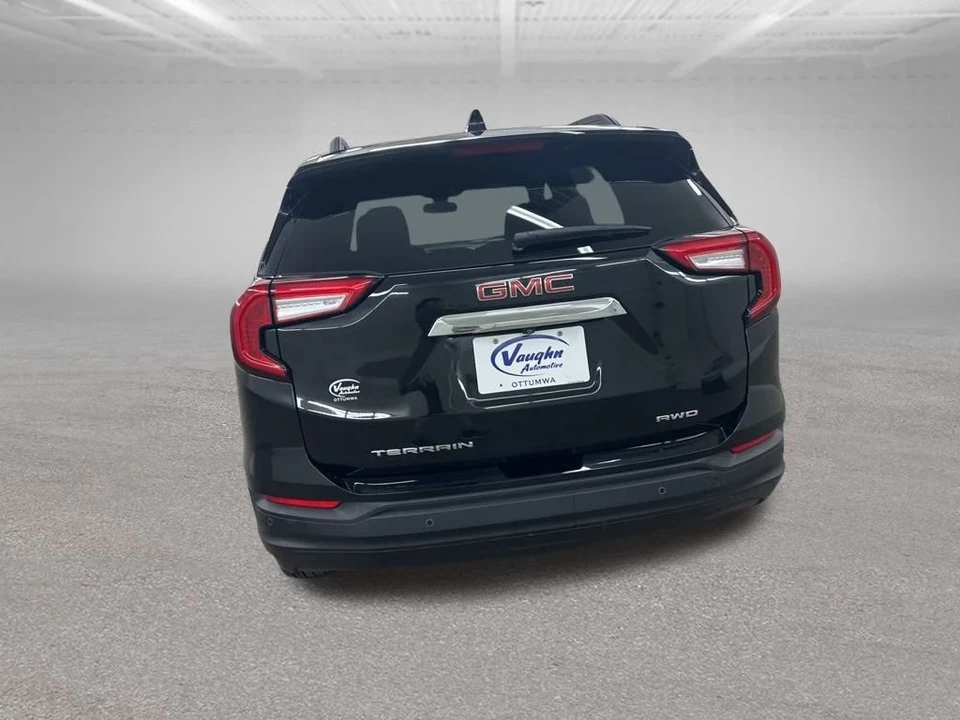 2022 GMC Terrain - Image 11 of 12
