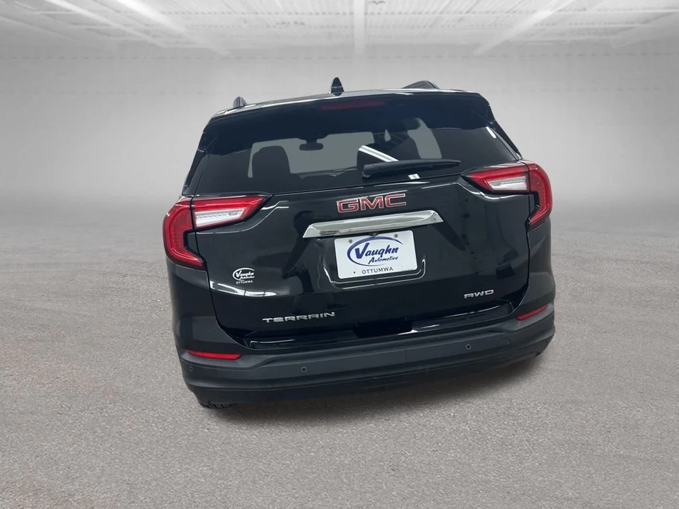 2022 GMC Terrain - Image 11 of 12