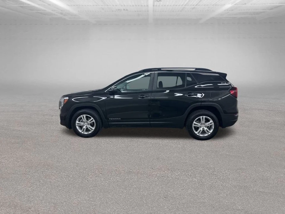 2022 GMC Terrain - Image 8 of 12