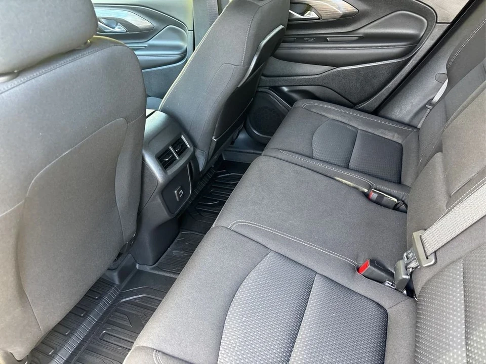 2022 GMC Terrain - Image 10 of 12