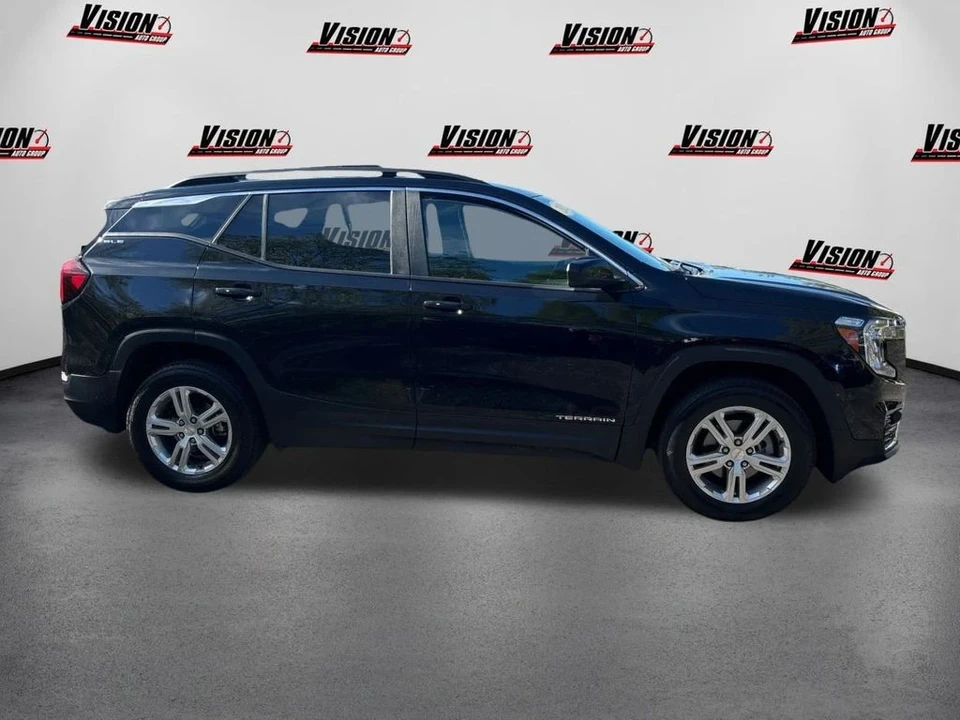 2022 GMC Terrain - Image 4 of 12