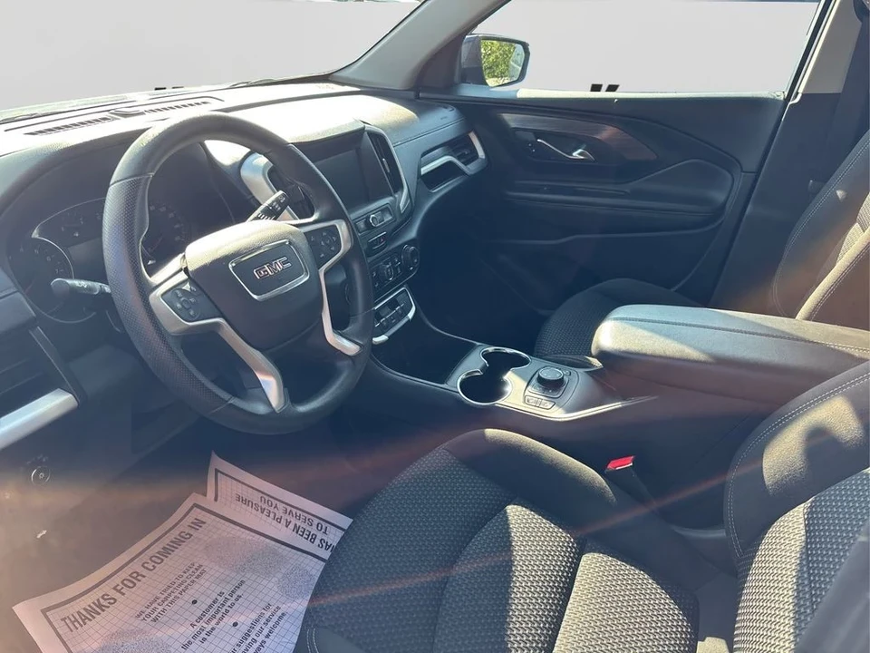 2022 GMC Terrain - Image 9 of 12