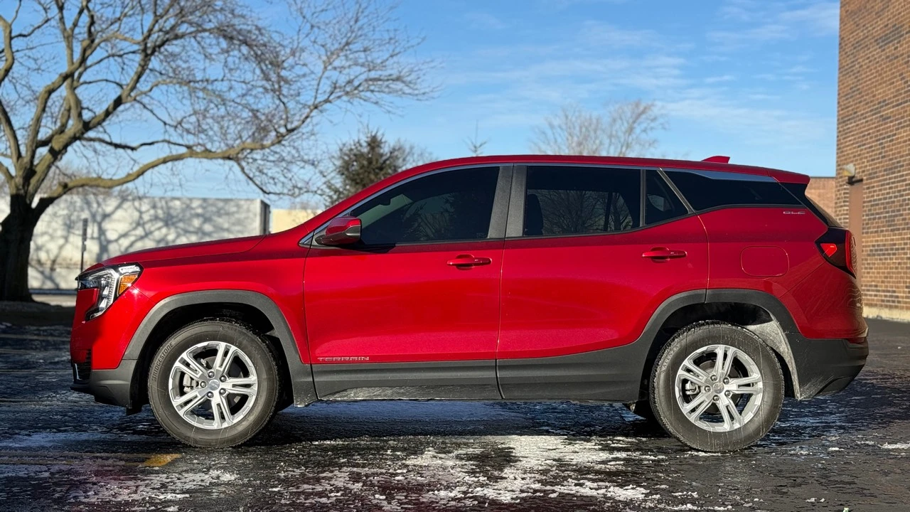 2022 GMC Terrain - Image 4 of 21