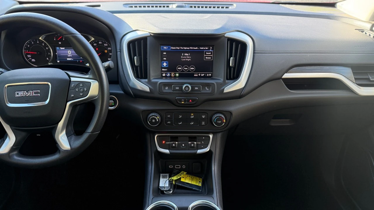 2022 GMC Terrain - Image 17 of 21