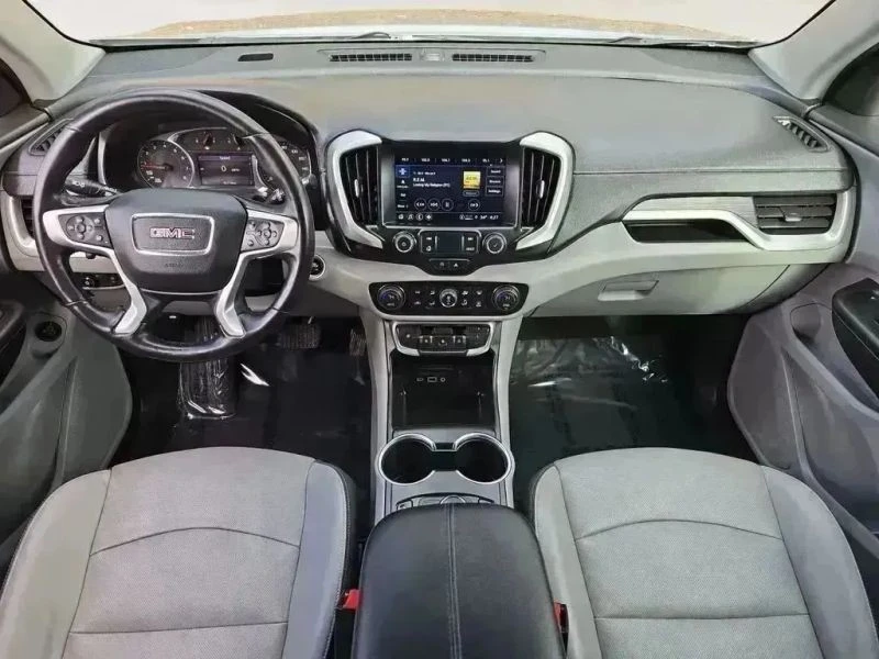 2022 GMC Terrain - Image 10 of 12