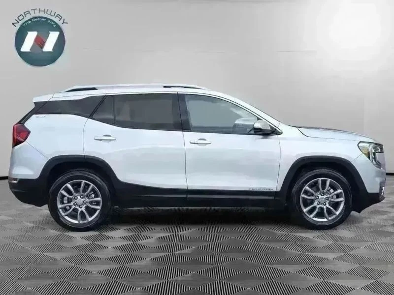 2022 GMC Terrain - Image 6 of 12
