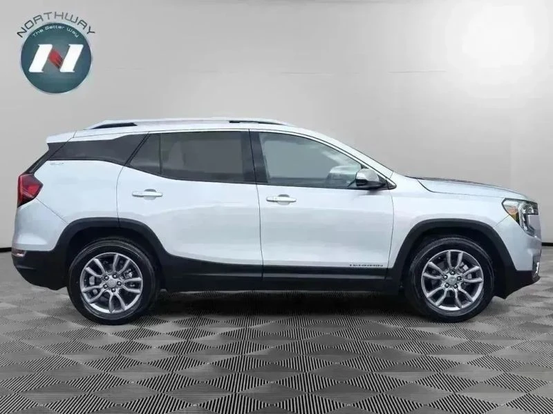 2022 GMC Terrain - Image 6 of 12