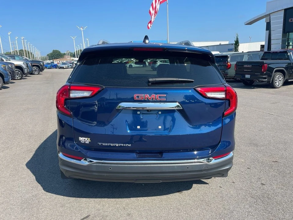 2022 GMC Terrain - Image 4 of 12