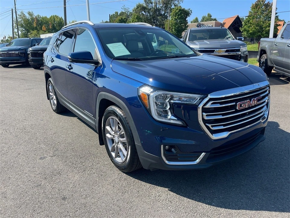 2022 GMC Terrain - Image 7 of 12
