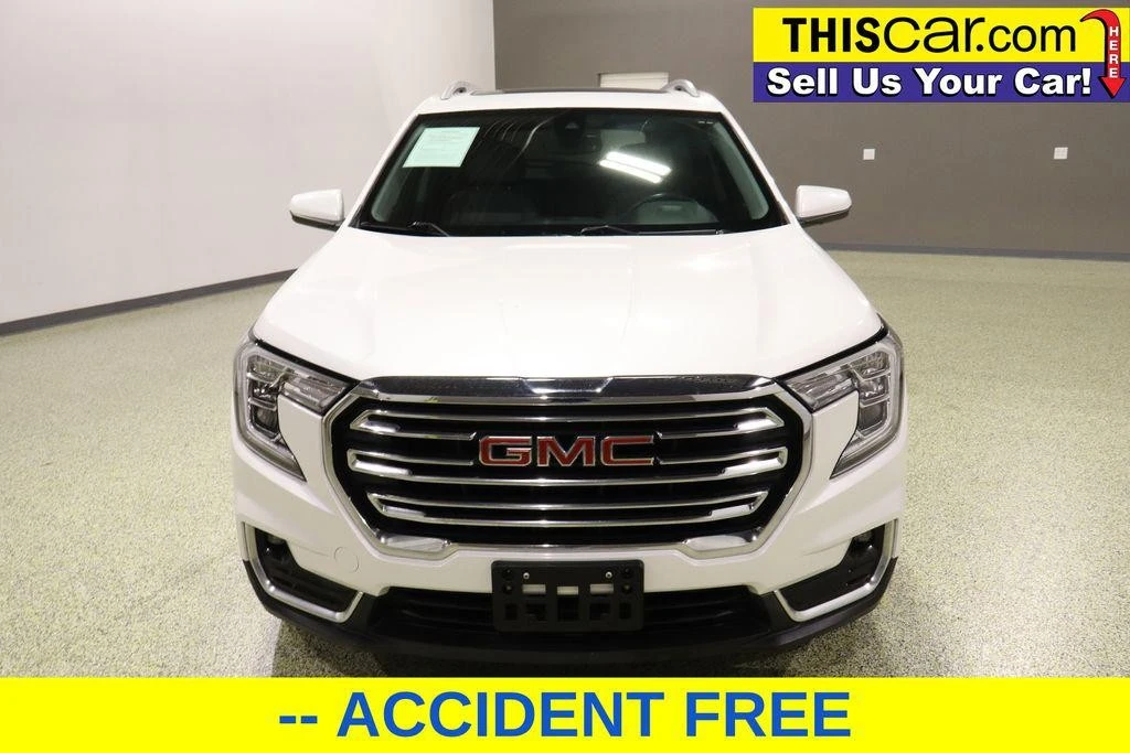 2022 GMC Terrain - Image 2 of 12