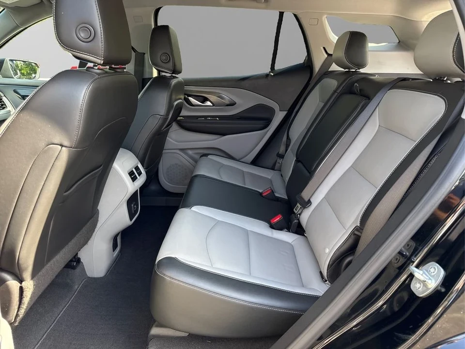 2022 GMC Terrain - Image 10 of 12