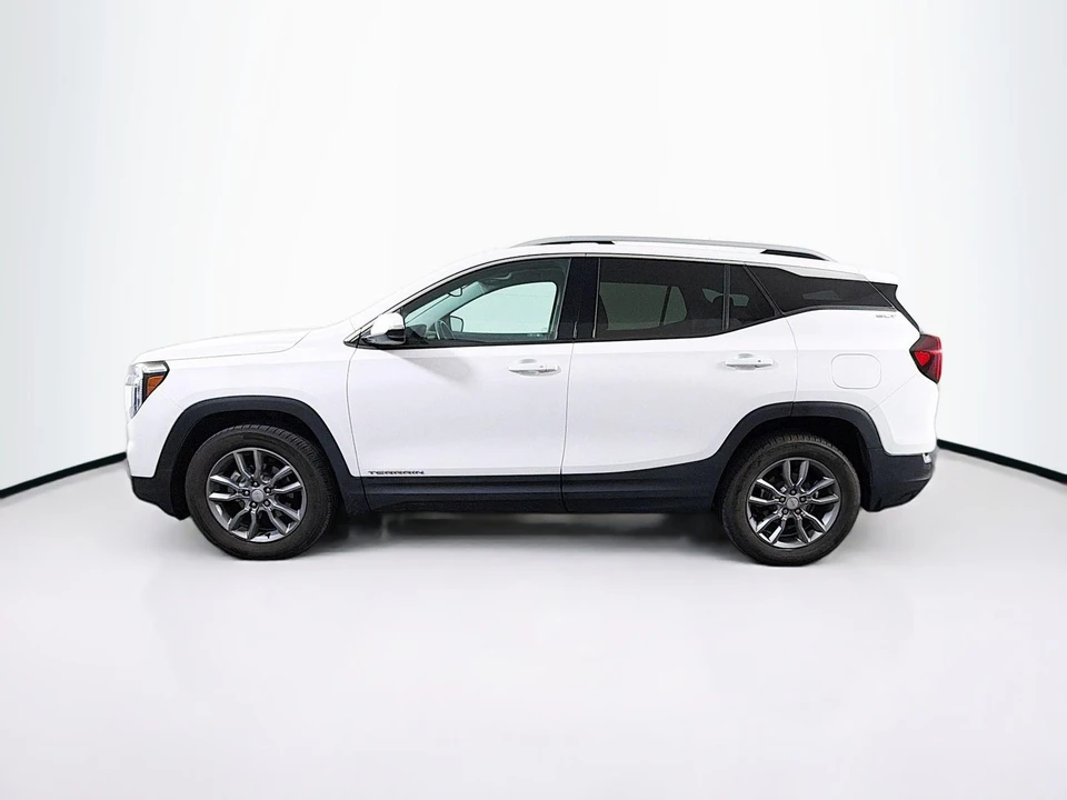 2022 GMC Terrain - Image 5 of 21