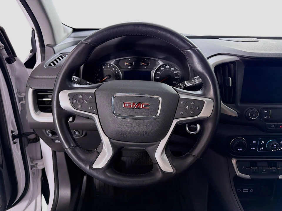 2022 GMC Terrain - Image 14 of 21