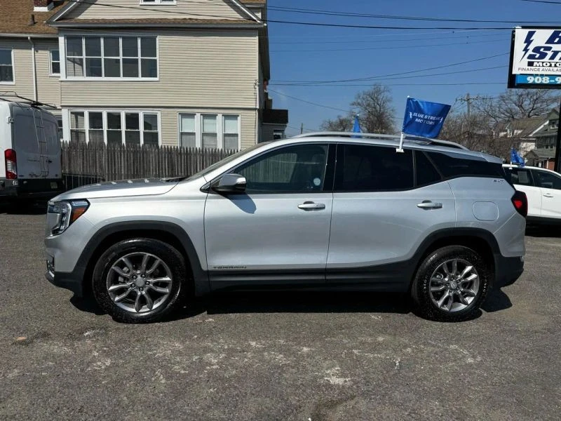 2022 GMC Terrain - Image 7 of 12