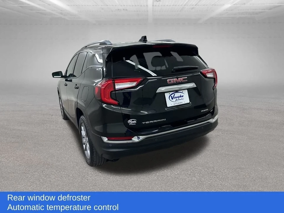 2022 GMC Terrain - Image 10 of 12