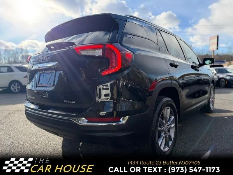 2022 GMC Terrain - Image 9 of 12