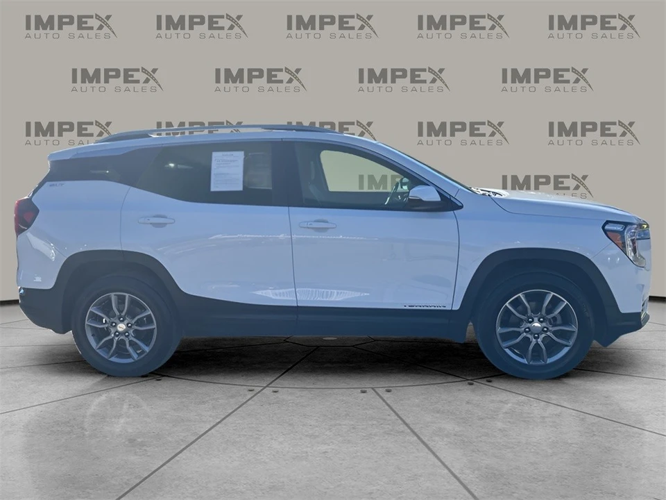 2022 GMC Terrain - Image 6 of 12