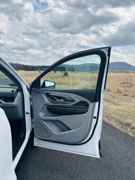 2022 GMC Terrain - Image 9 of 21