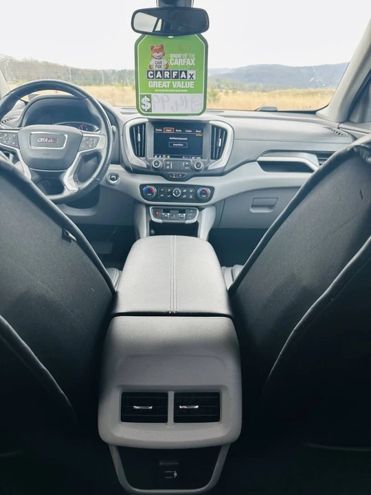 2022 GMC Terrain - Image 17 of 21