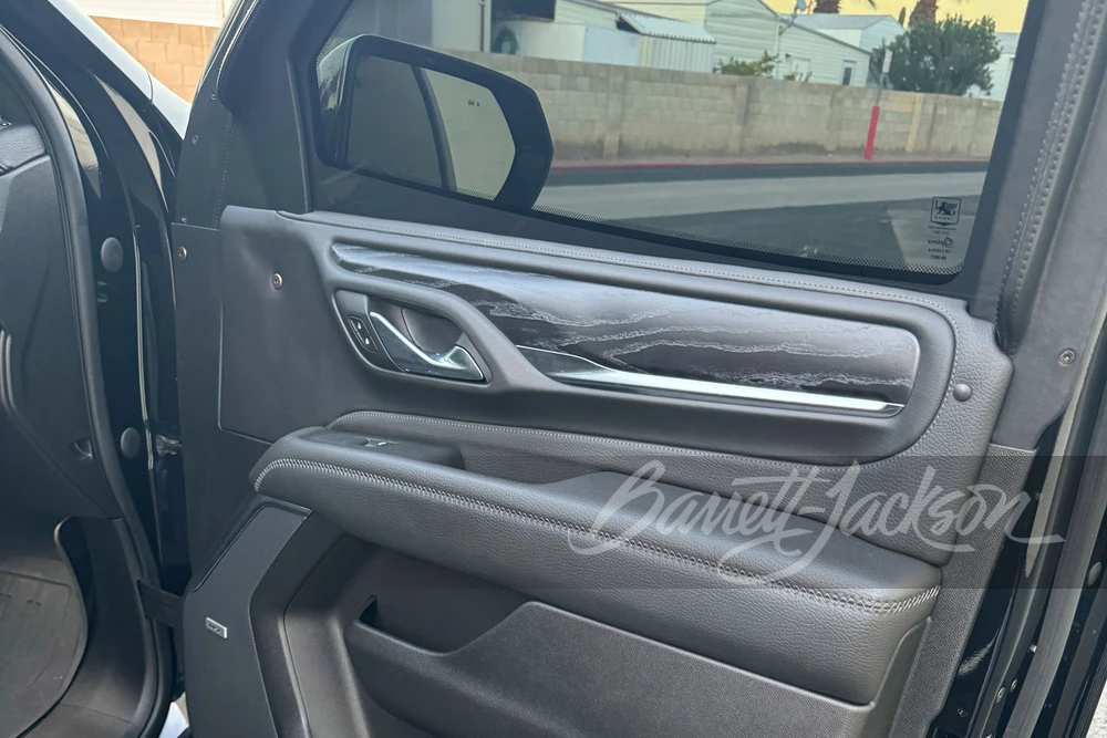 2022 GMC Yukon 5th Gen - Image 10 of 14