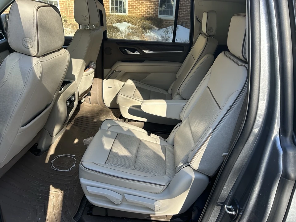 2022 GMC Yukon 5th Gen - Image 12 of 21