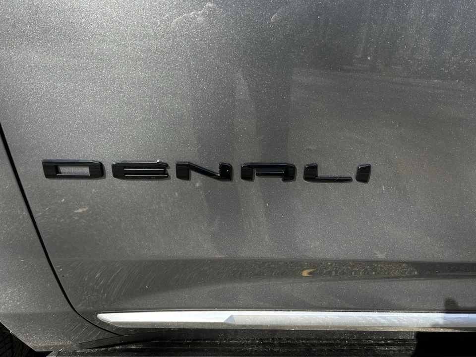 2022 GMC Yukon 5th Gen - Image 10 of 21