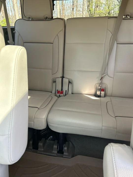 2022 GMC Yukon 5th Gen - Image 21 of 21