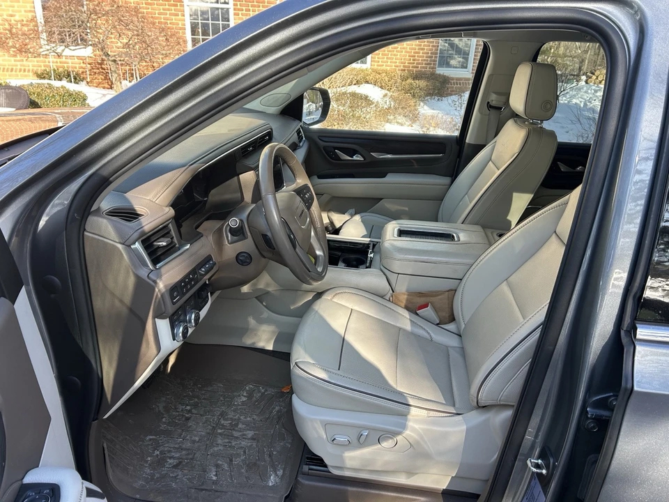 2022 GMC Yukon 5th Gen - Image 11 of 21