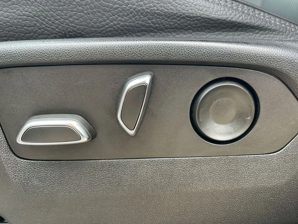 2022 GMC Yukon 5th Gen - Image 10 of 12