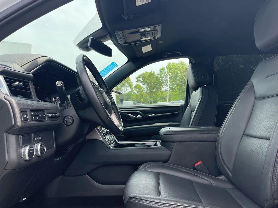 2022 GMC Yukon 5th Gen - Image 9 of 12