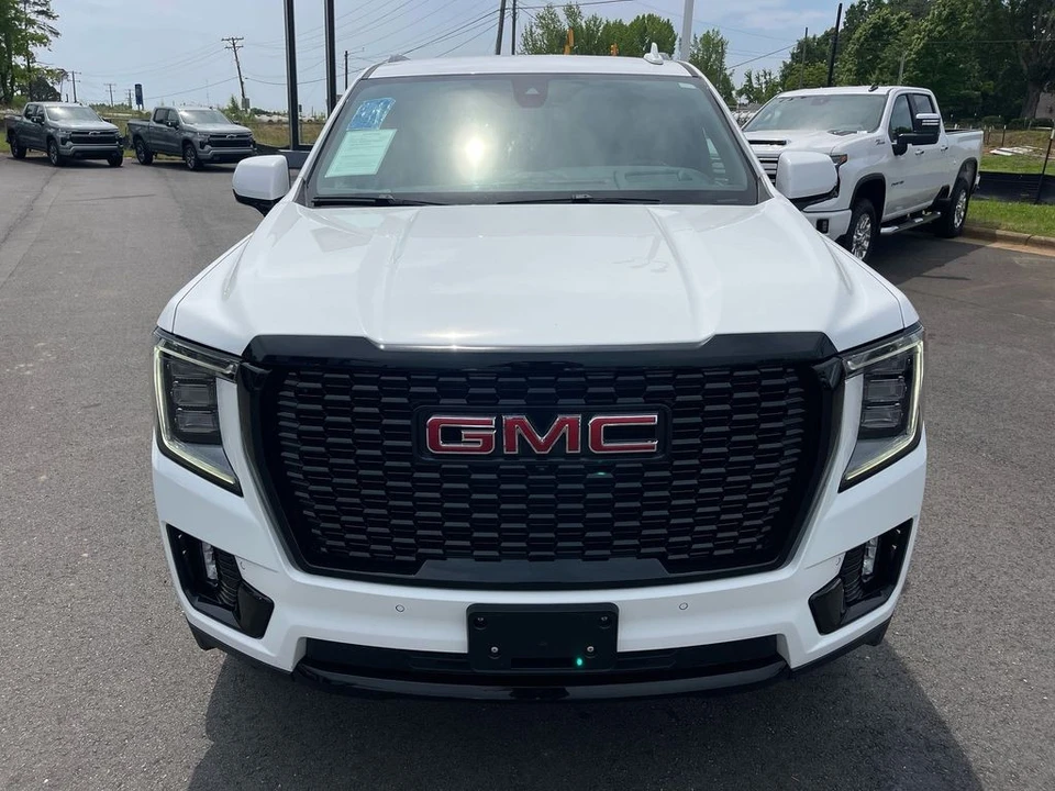 2022 GMC Yukon 5th Gen - Image 8 of 12