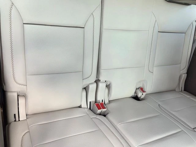 2022 GMC Yukon 5th Gen - Image 16 of 21