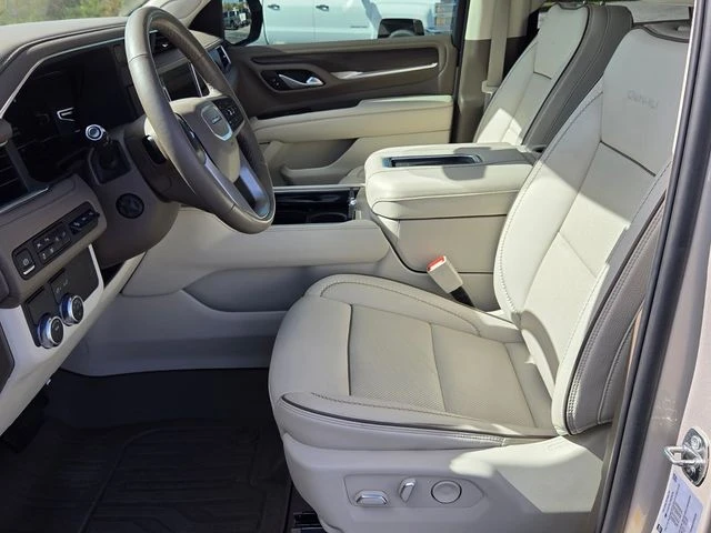 2022 GMC Yukon 5th Gen - Image 9 of 21