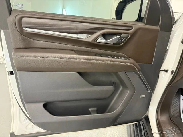 2022 GMC Yukon 5th Gen - Image 14 of 21
