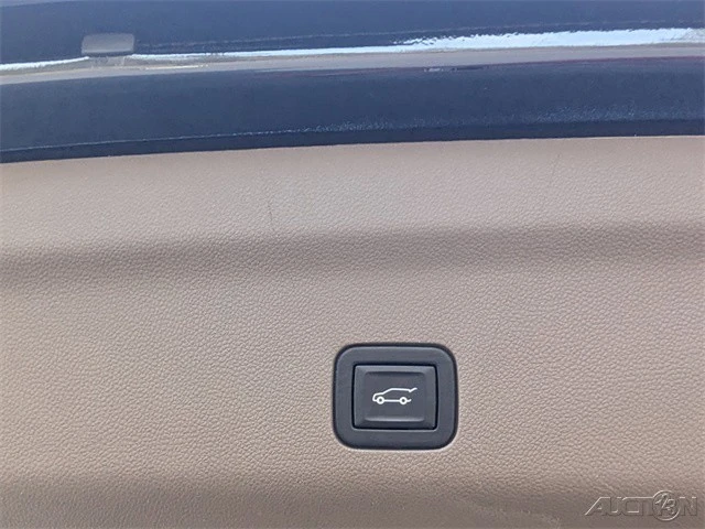 2022 GMC Yukon 5th Gen - Image 14 of 21