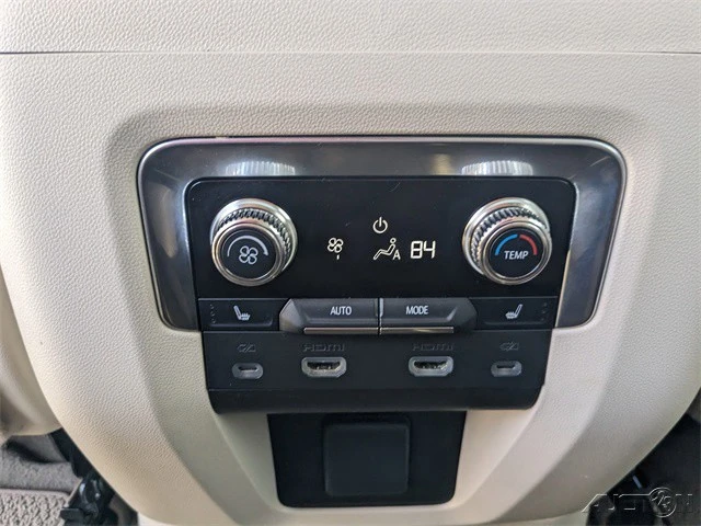 2022 GMC Yukon 5th Gen - Image 17 of 21