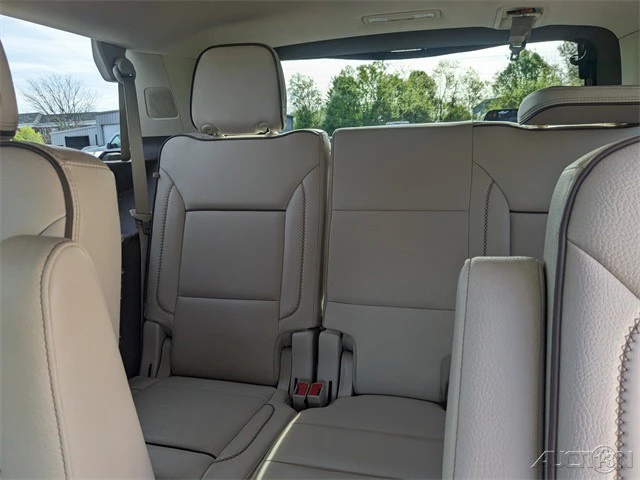 2022 GMC Yukon 5th Gen - Image 16 of 21
