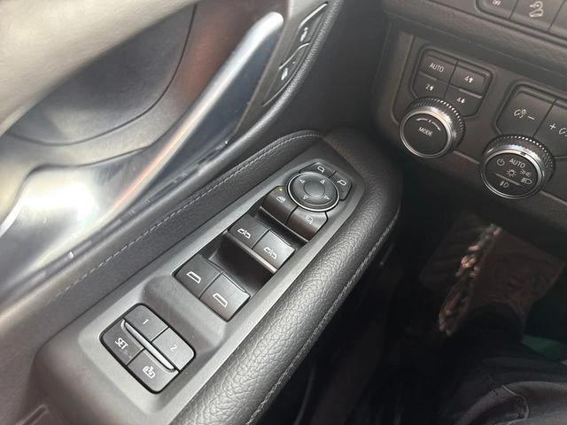 2022 GMC Yukon 5th Gen - Image 10 of 12